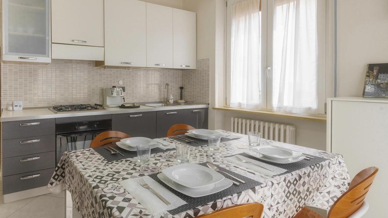 "Casa Giuliari" In Borgo Roma Vicino Policlinico Univr Fiera Apartman Verona Kültér fotó